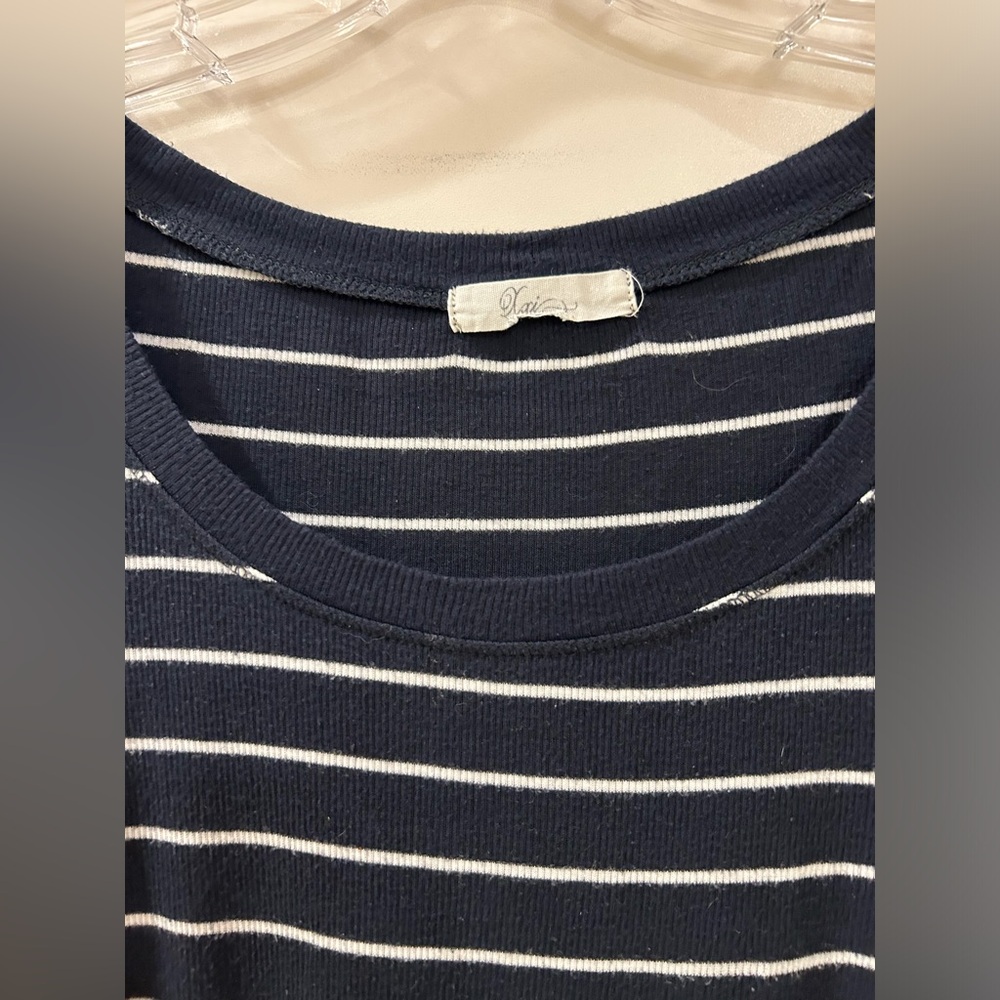 FREE with purchase:: XXI, Long Sleeve Top, Round Neck, Blue & White Strip, Sz S - Picture 3 of 11
